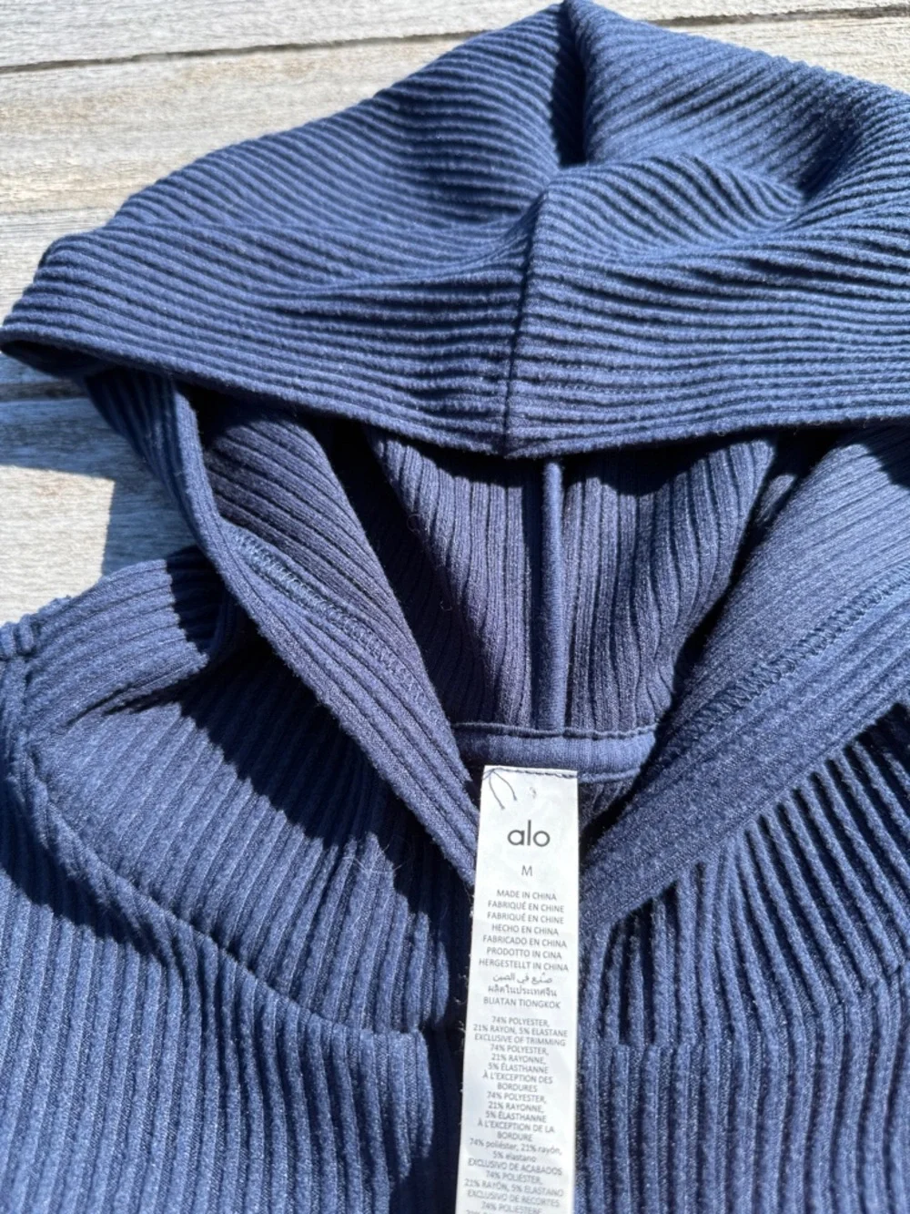 Alo Yoga Muse Hoodie Navy Ribbed Cropped Pullover Size Small 💙